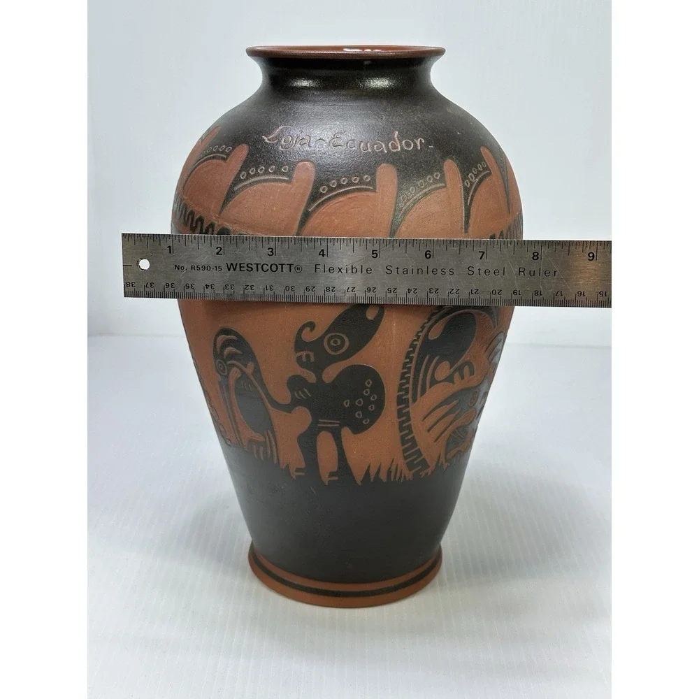VTG Loja Ecuador‎ Art Pottery Vase Aztec Insized Design 1997 Signed 12